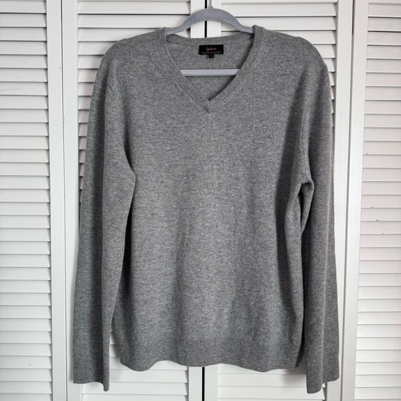 Quince Men’s Mongolian Cashmere V-Neck Sweater Cozy Soft Heather Grey Large - Picture 2 of 9